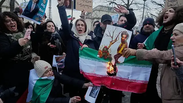 Video thumbnail for People around the world rally in support of protests in Iran