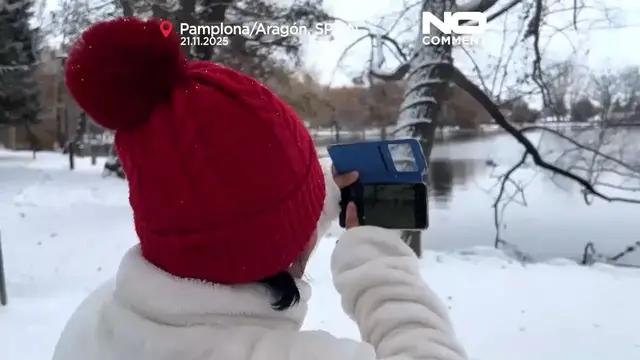 Video thumbnail for Arctic cold wave brings heavy snowfall to northern Spain