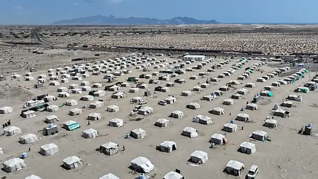 Video thumbnail for Displaced families in Yemen live in dire humanitarian situation