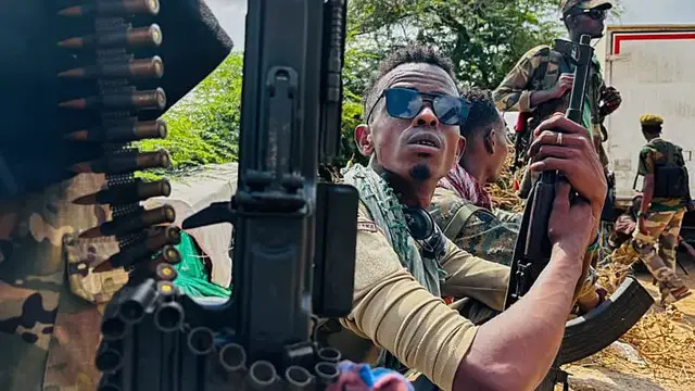 Video thumbnail for Somalia's National Army brings 'total war' to al-Shabab militants