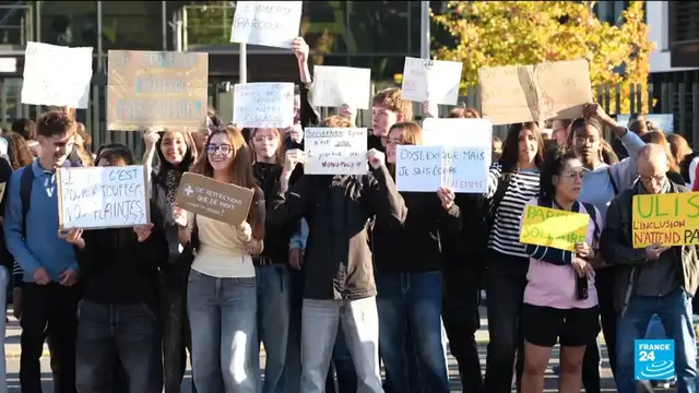 Video thumbnail for French PM meets student representatives after weeks of protests