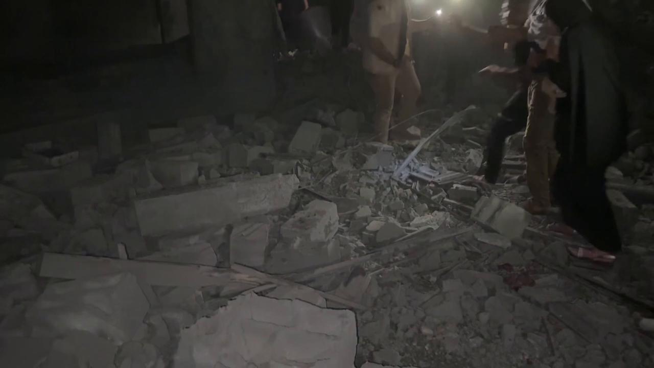 Video thumbnail for MOMENT - Israeli strike hits home in Zawaida, Gaza.