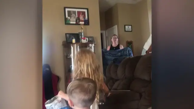 Video thumbnail for Mom Performs What The Fluff Vanishing Act On Her Kids | Happily TV