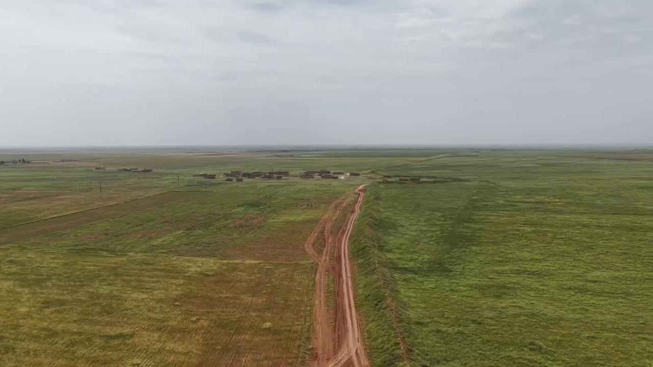 Video thumbnail for Syria: Syrian forces clear mines planted by YPG near Raqqa.
