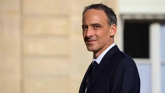 Video thumbnail for Who is Raphael Glucksmann, winner of the French left presidential primary?