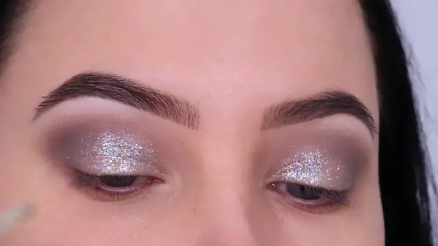 'Video thumbnail for LAST MINUTE HOLIDAY EYE LOOK | Soft Glam Eye Makeup Tutorial'