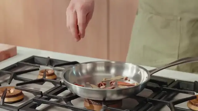 'Video thumbnail for How To Make Chicken Biryani (Delicious Indian Rice Dish)(720P_HD)'