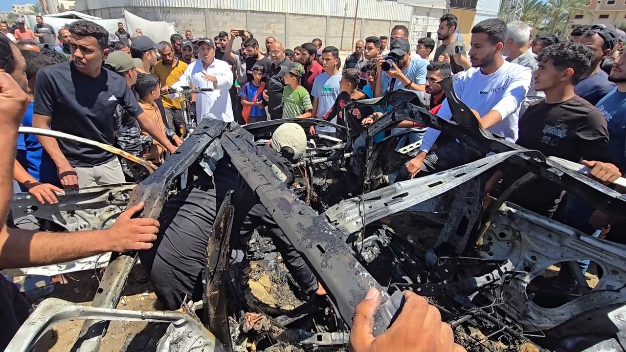 Video thumbnail for Israeli drone strike targets vehicle in central Gaza, killing one.