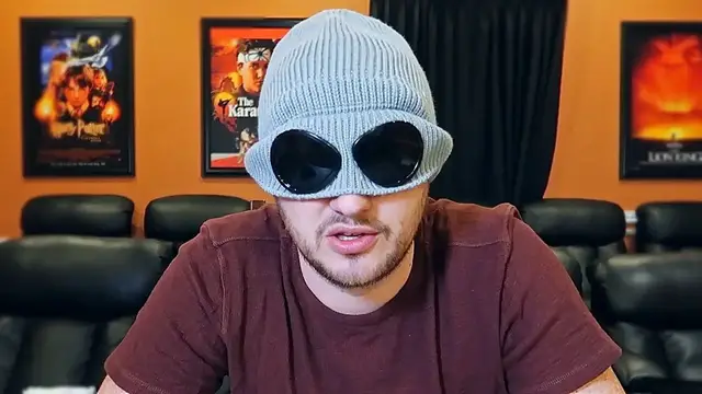 Video thumbnail for 10 EDC Gadgets Actually Worth Buying #2