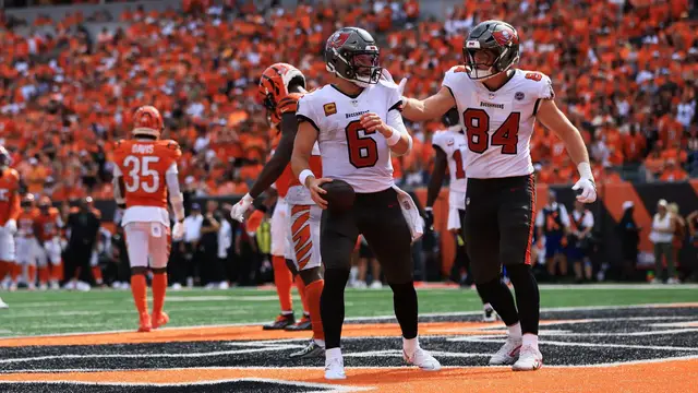 Video thumbnail for Buccaneers' Struggles and Betting Dynamics Explained
