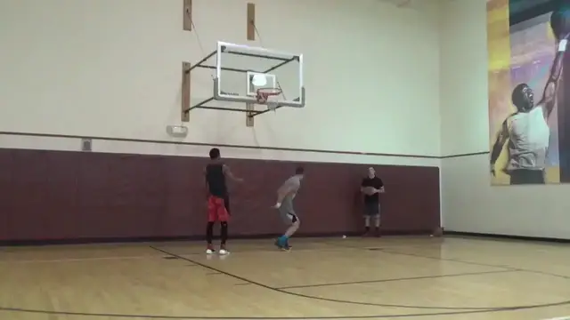 'Video thumbnail for Crazy Dunks'