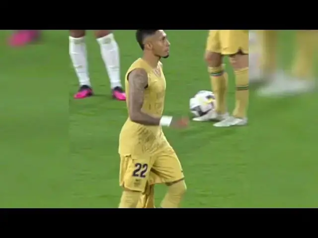 Video thumbnail for raphinha support vinicius jr during Barcelona vs valadolid #shorts