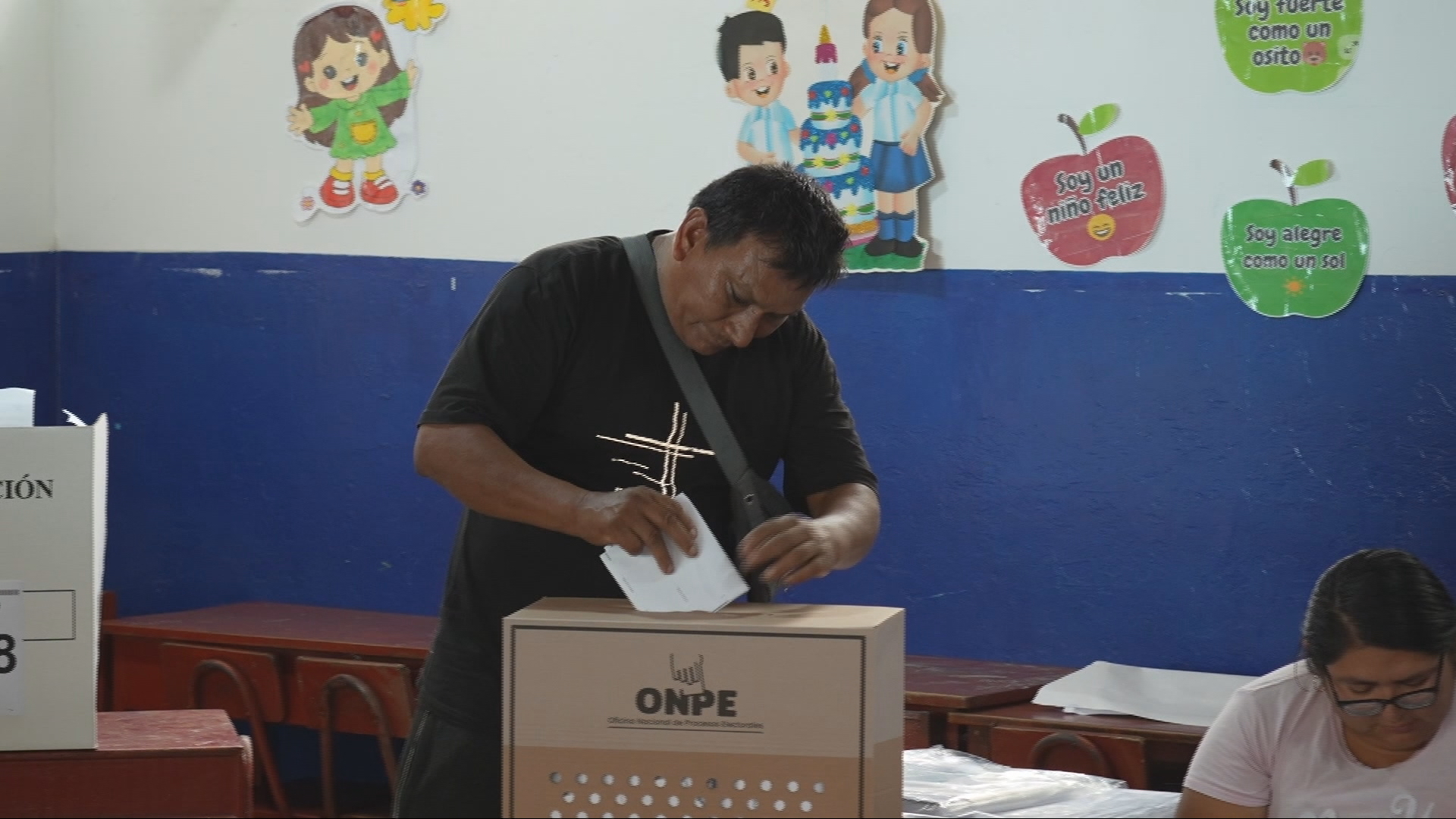 Video thumbnail for Peru elections: Fraud allegations cloud electoral process