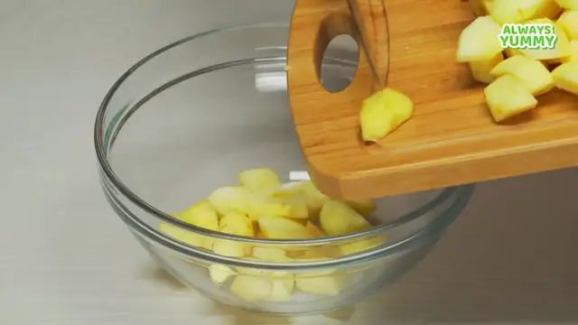 'Video thumbnail for Homemade Easy Apple Pie Recipe _ PUFF PASTRY APPLE CINNAMON Pie. Recipe by Always Yummy_(720P_HD)'