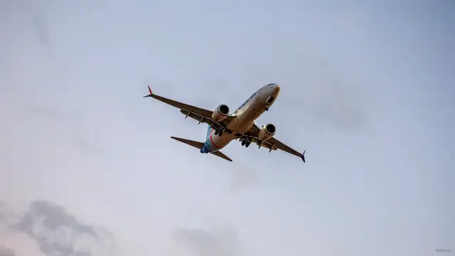 Video thumbnail for FlyDubai co-pilot was reportedly flagged before attack. So how was he cleared to fly?