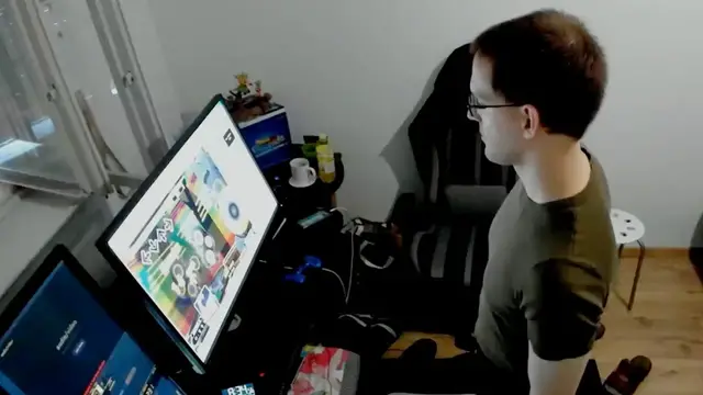 Video thumbnail for Longest videogame marathon  144 hours by Szabolcs Csépe