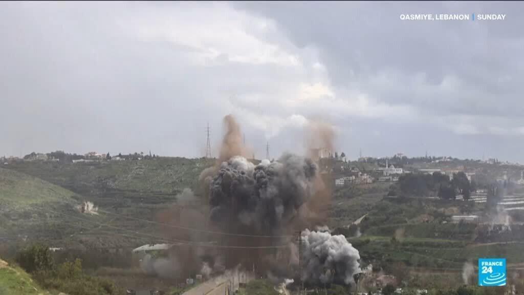 Video thumbnail for Tension rises between Israel and Lebanon as IDF occupies south of Litani river