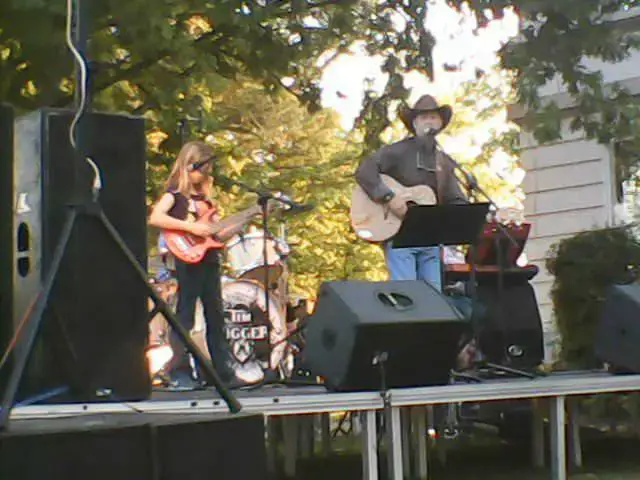 Video thumbnail for John Howle Sings "Goodbye Joe"