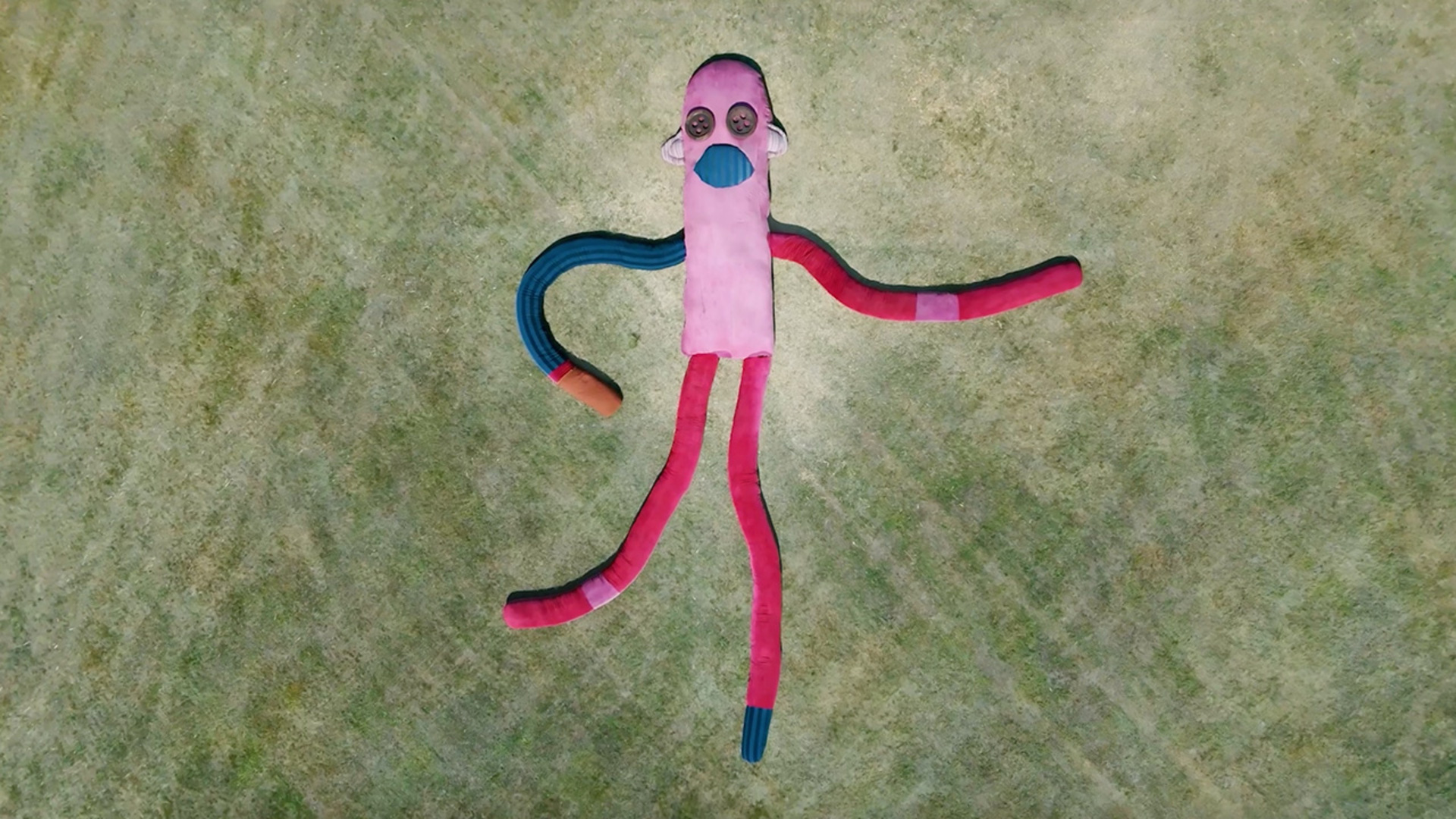 Video thumbnail for Largest sock monkey sculpture  15.10 metres by Emilia Evans Munton