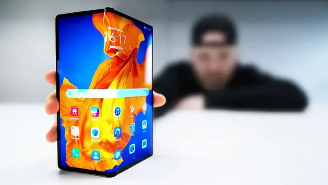 'Video thumbnail for Huawei Mate Xs Unboxing - Whoa.'