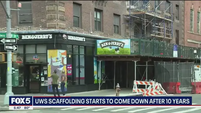 Video thumbnail for Decade-old scaffold in UWS removed