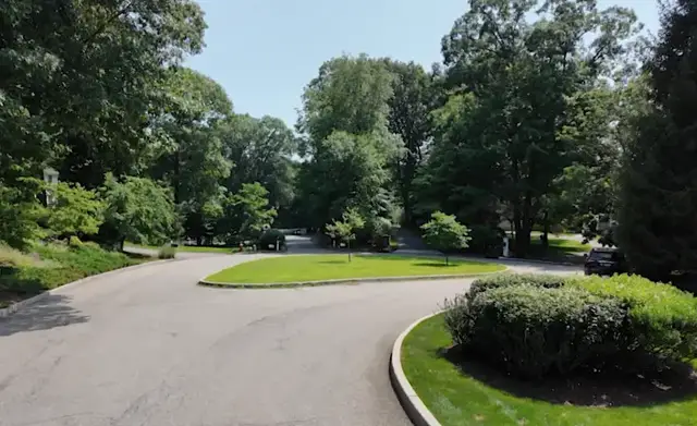 Video thumbnail for Coyote takes family pet cat from Croton-on-Hudson backyard