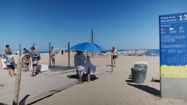 Video thumbnail for Spain: Spain warns of 'extraordinary' danger as heatwave continues.