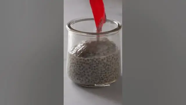 Video thumbnail for Todos estos nutrientes consigues en un pudin de chía