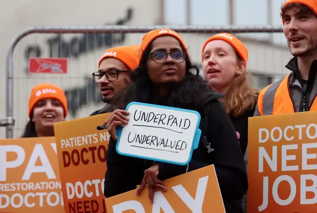 Video thumbnail for UK doctors strike over poor pay, lack of jobs