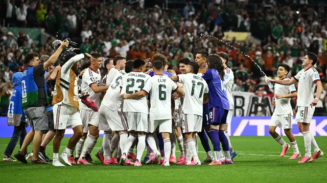 Video thumbnail for 2026 World Cup: Mexico City’s Azteca Stadium Awaits!