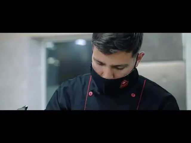 Video thumbnail for HANDHELD CAKE