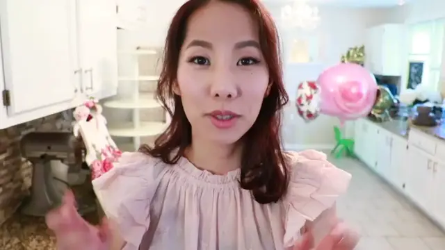 Video thumbnail for A FLORAL Cake for Rei s 3rd Birthday (720P HD)