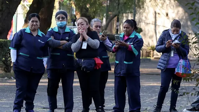 Video thumbnail for Deadly earthquake rattles southern and central Mexico