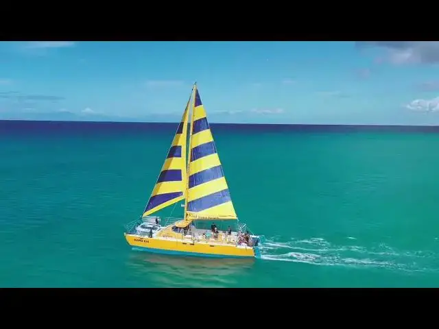 Video thumbnail for Hawaii Flying