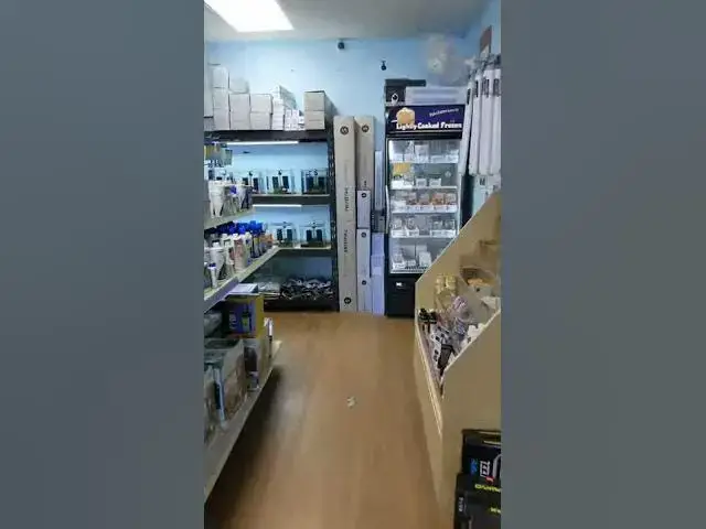 Video thumbnail for One Minute Fish Store Tour - Petzone San Diego #shorts