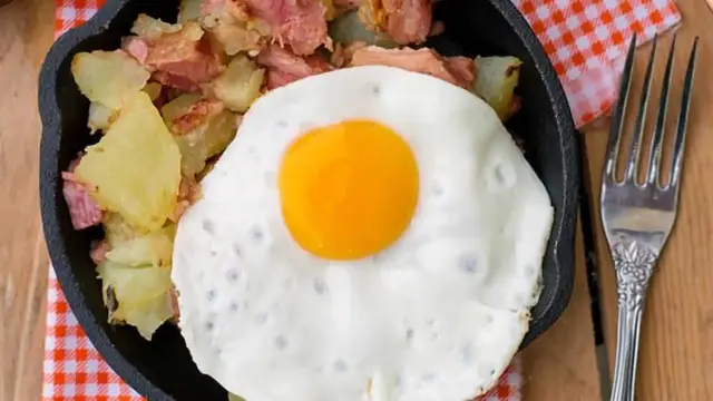 Video thumbnail for Corned Beef Hash Recipe