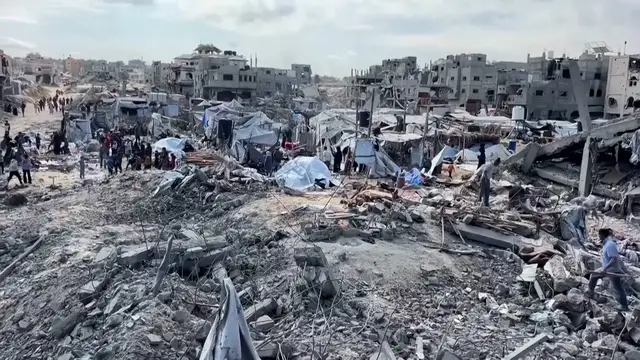 Video thumbnail for Israeli forces attack UN-run aid centre in south Gaza