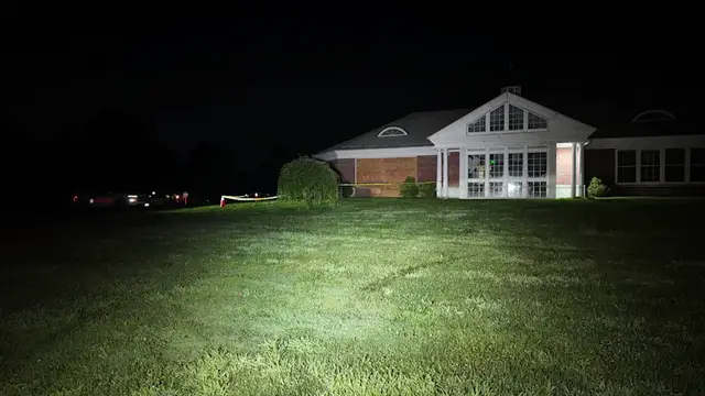 Video thumbnail for Jeep plunges into East Williston elementary school