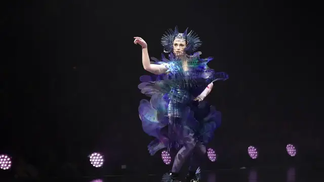 Video thumbnail for New Zealand: World of WearableArt Show Opens in Wellington.