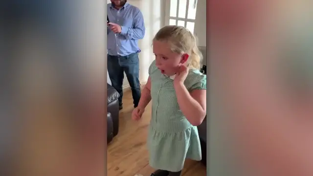 Video thumbnail for Girl Reunited With Cat That Went Missing For A Year | Happily TV