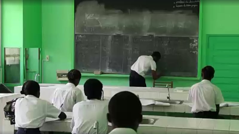 Video thumbnail for Teachers strike in Gabon continues to paralyse education system