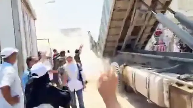 Video thumbnail for Libya: Protesters Force Closure of UNHCR Office.