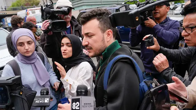 'Video thumbnail for Federal government submits evidence in deportation case of Mahmoud Khalil'