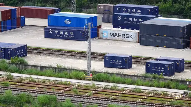 Video thumbnail for China: National Railway Freight Volume.