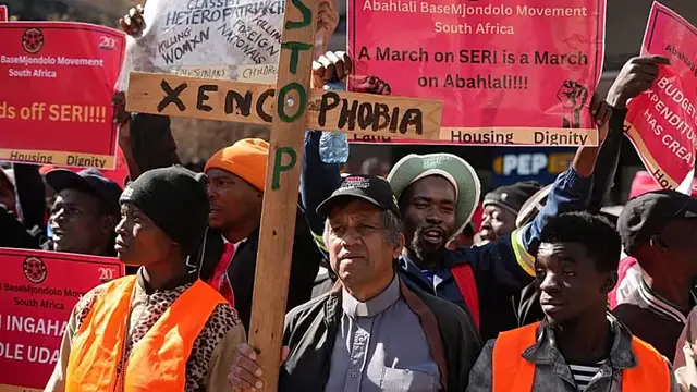 Video thumbnail for Nigeria says two nationals killed in anti-migrant violence in South Africa