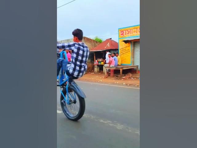 Video thumbnail for Raja Babu loafer nare #stunt #bicycle #automobile #stuntbicycle #cycle #sgbikers #motovolgger