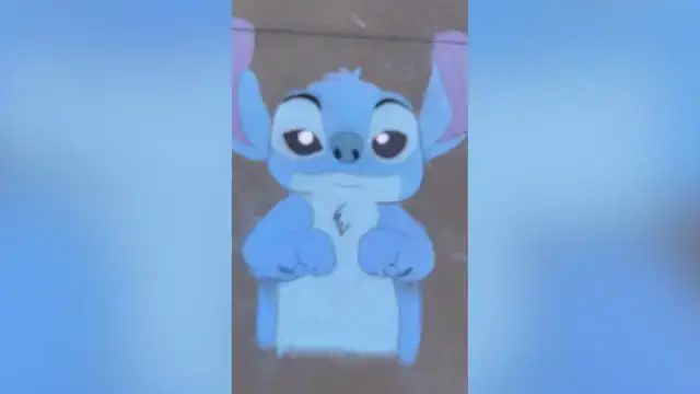 Video thumbnail for Kids Stop To Discuss How Amazing Chalk Art Is On Neighbor's Drive | Happily TV