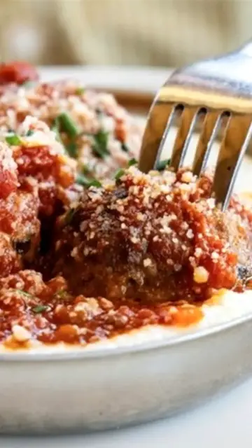 Video thumbnail for This Cheesecake Factory Sister Chain May Be The Best Place To Order Meatballs