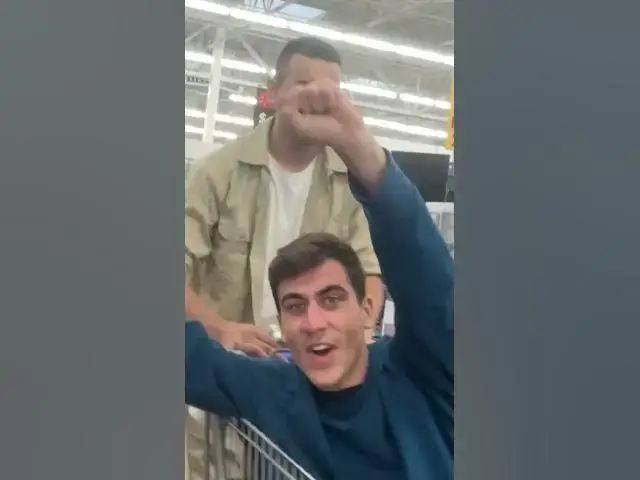 Video thumbnail for Day 14 of trying to hug Elon Musk