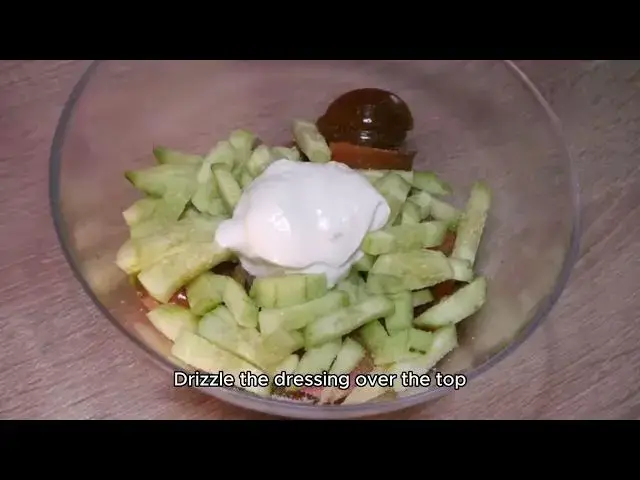 Video thumbnail for Pear and Pomegranate Salad